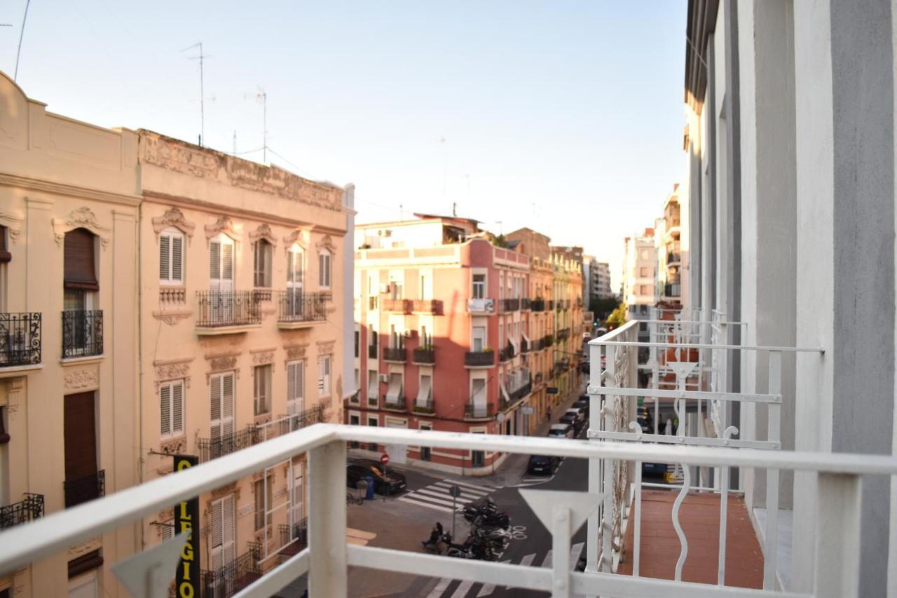 Gran Apartamento Cerca De Ruzafa Valence Extérieur photo
